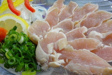 鳥のたたき 750円