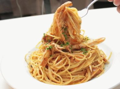 ズワイガニのトマトsauce 生パスタ リングイネで