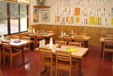 お仕事帰りやご家族とのお食事にゆっくりとお過ごしください