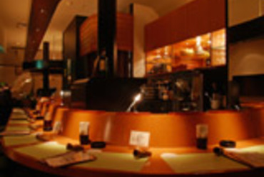 落ち着いた店内