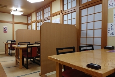 木を基調とした心休まる空間