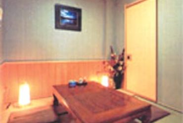 会席にピッタリの和室をご用意しております