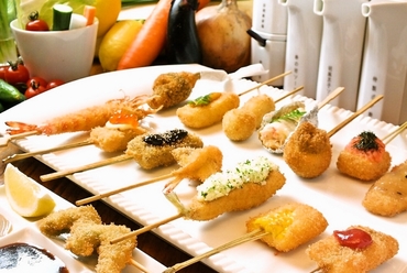 多彩な串カツが味わえる『串カツおまかせ御料理』
