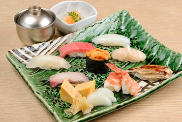 老舗の味を存分に堪能できる『上にぎり』