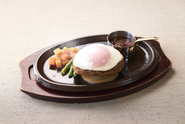 あじとのメインが選べる洋食膳『あじとのあらびきハンバーグ』