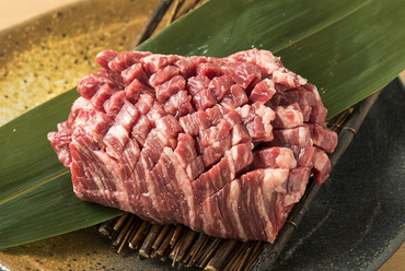 ジューシーな肉質を堪能『厚切りハラミステーキ』