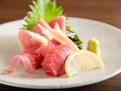 脂の乗った本まぐろは文句なしの旨さがお得に味わえる『うまい本まぐろ造り』