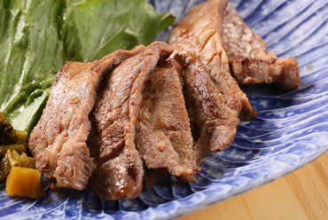 和牛炙り刺し