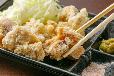 鶏肉の味わいをじっくり堪能できる『オリーブ地鶏の唐揚げ』