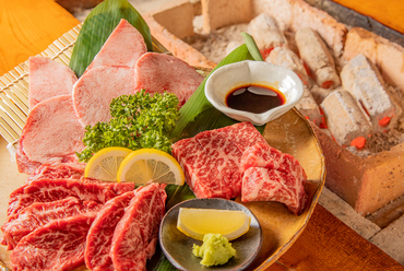厳選した肉の部位を日替わりで味わう『店主のオススメ3種盛』