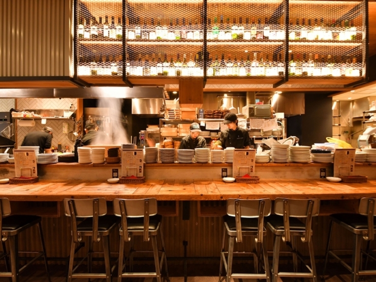 創作ダイニング arata 東通り 堂山 洋食 の店内写真 ヒトサラ 創作ダイニング arata 東通り 堂山 洋食 の店内写真 ヒトサラ