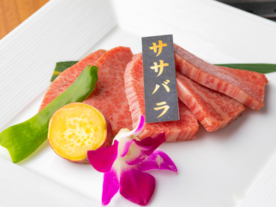 キメの細かい肉質、赤身と脂身のバランスも絶妙な『ササバラ』