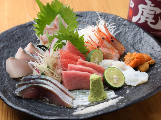 魚まみれ眞吉 渋谷店 渋谷東口 宮益坂 居酒屋 のグルメ情報 ヒトサラ