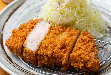 専門店のとんかつをご堪能ください。