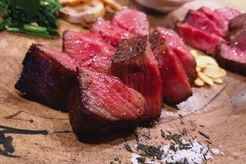 肉料理ワッゼカルネ