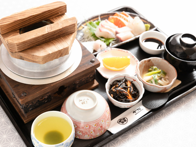 おいしい郷土料理でおもてなし。各種宴会も承り中