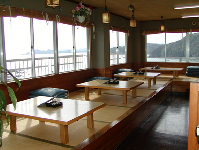 宴会や接待、観光にも使える! 個室お座敷完備の活魚料理の店