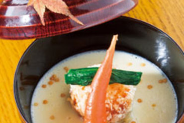 聖護院かぶらとじゃがいものスープじゃがいもまんじゅうと780円