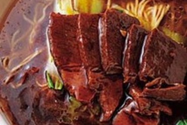 牛バラ肉入り汁そば 850円