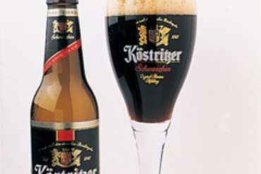 甘すぎず料理に合う黒ビール・ケストリッツアー 700円