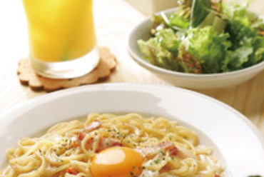 日替わりで2つのメニューから選ぶパスタランチセット