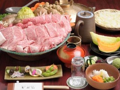 ◆元祖肉の水炊きコース 特選松阪牛を使った名物鍋。
