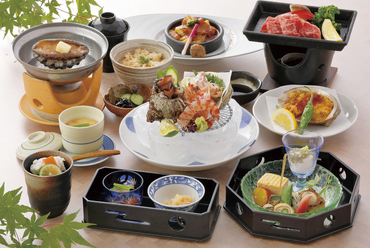 季節の料理と一緒にお酒を堪能
