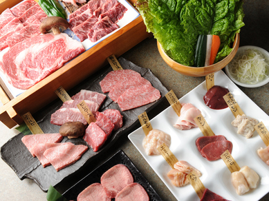 大切な人、親しい同僚、気の知れた身内で今年は特別な新年会を