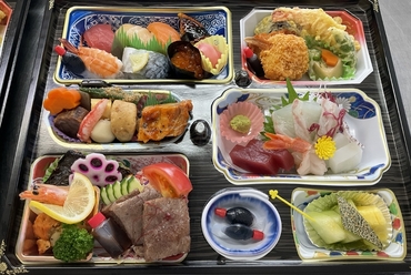 スポーツ大会や各種イベントなどに最適な『お弁当』 165×195mm