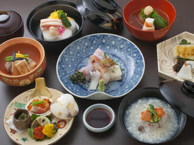 和心の味が一通り味わえる『お任せ会席』