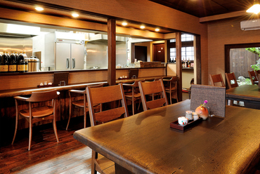 ゆく年を思う忘年会におすすめ。ゆったりと過ごせるお店