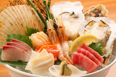 新鮮さが自慢の『本日入荷の鮮魚7点盛り』