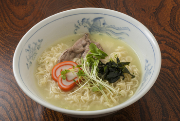 数量限定! 飛騨牛でとっただしが味の決め手『牛すじラーメン』