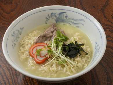 数量限定! 飛騨牛でとっただしが味の決め手『牛すじラーメン』