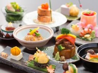 【忘年会の御予約承っております】