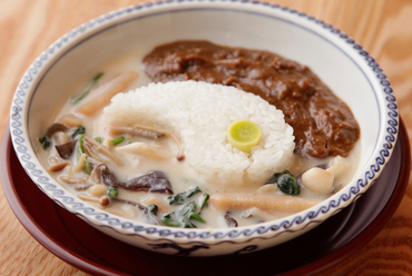 和の素材と洋風の味付けが上品にマッチ『御飯』