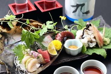 鮮度の良さが自慢『お造里盛り合わせ』