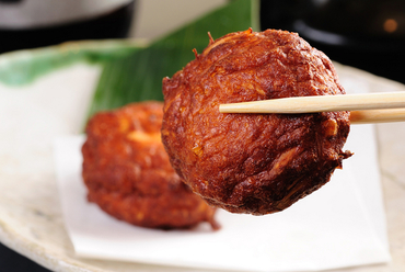 やすべえ名物の『鯛すり身の自家製さつま揚げ』