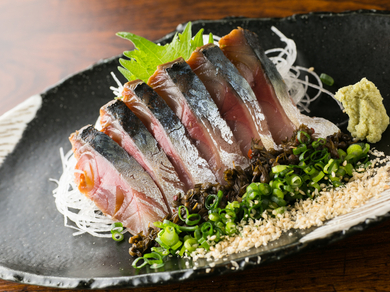 やみつきのおいしさ! 自家製醤油で漬けた『サバ漬け』