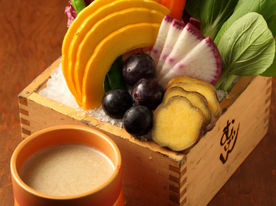 野菜のおいしさに改めて気づかされるバーニャカウダ