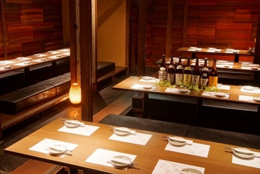 忘年会は【鶏っく 梅田HEPナビオ店】で!飲み放題付コースが充実