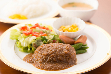 愛情がたっぷりこもった懐かしい家庭の味『Aランチ ハンバーグ、ライス、スープ』