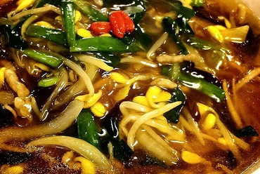 パラパラでふわふわの『オム玉レタスチャーハン』