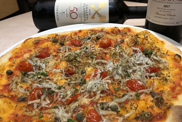 イタリア産の小麦粉を使ったもちもちピザ『フルッティ ディ マーレ』