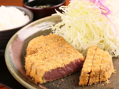 北海道産の黒毛和牛のフィレ肉を使用した『牛フィレかつ定食』(限定10食)