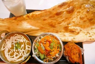 インド料理を丸ごと堪能できる『チーズナンセット』ランチ