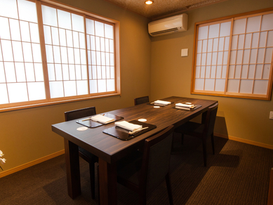 東京駅 丸の内 日本橋の個室のあるお店でデート バレンタインデートにも デートにおすすめのお店 ヒトサラ