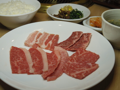 口どけ柔らかな、おがた牧場牛を使った『前沢ランチ』