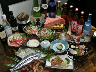 旬のお刺身や天ぷらを囲炉裏を囲んで楽しめる新年会コース
