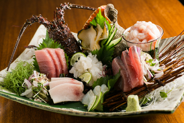 海の恵みが楽しめるひとさら『お造り盛り合わせ』
